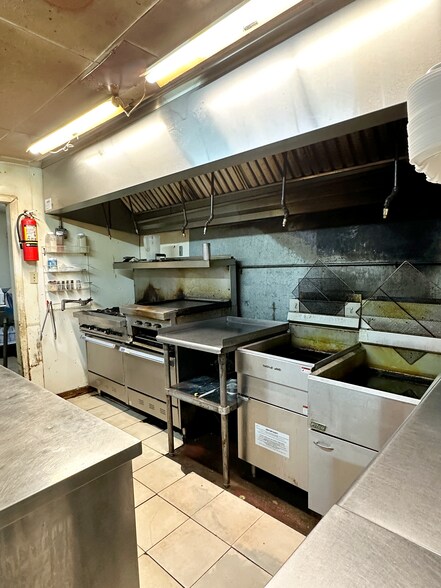 More Photos Of 2989 Hwy 21, Atmore Restaurant For Sale