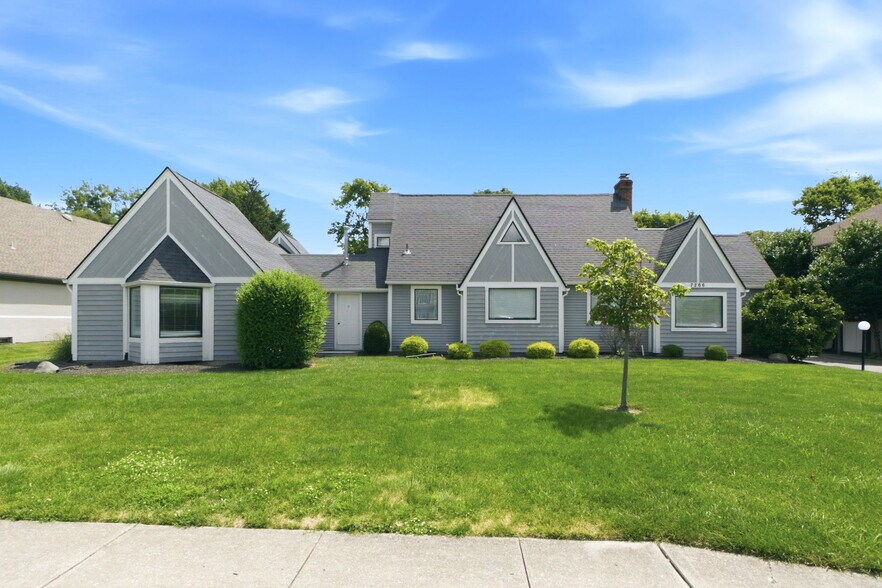 Primary Photo Of 7266 Far Hills Ave, Centerville Loft Creative Space For Sale