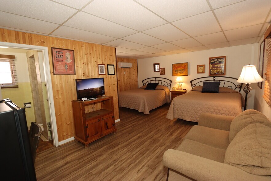 More Photos Of 410 Fremont St, Tombstone Hotel For Sale