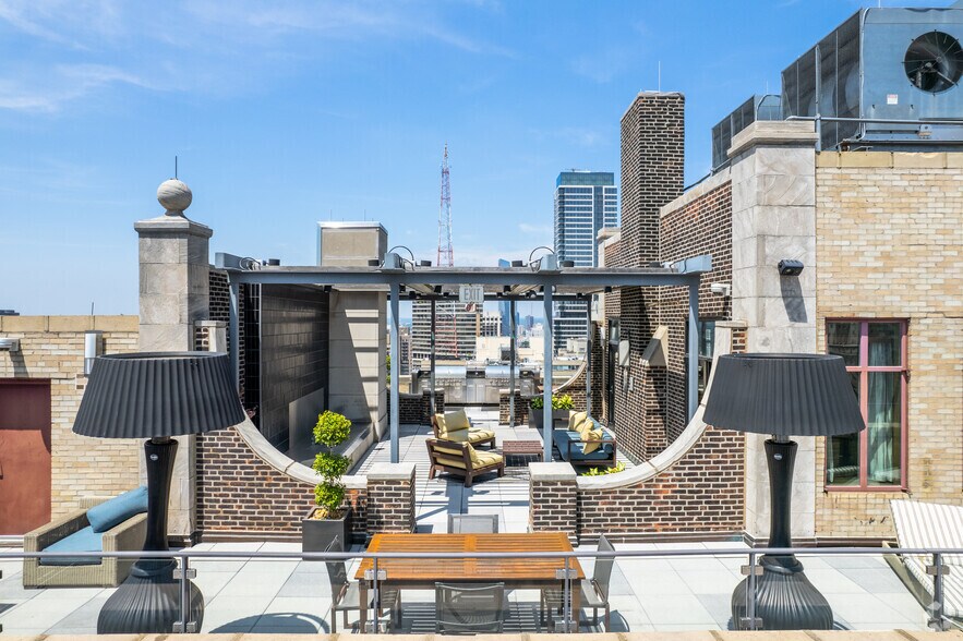 More Photos Of 1616-1618 Walnut St, Philadelphia Apartments For Lease