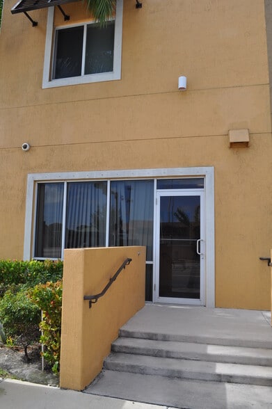 More Photos Of 1001 NW 54th St, Miami Apartments For Lease