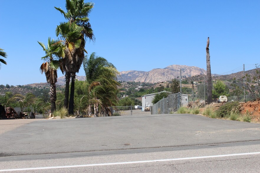 More Photos Of 15736 Olde Highway 80, El Cajon Contractor Storage Yard For Lease