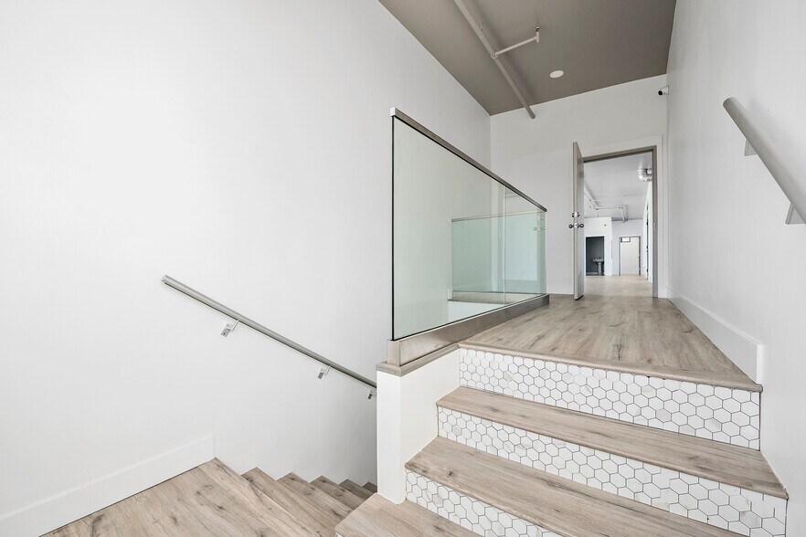 More Photos Of 2220 Winchester Blvd, Campbell Storefront Retail Office For Sale