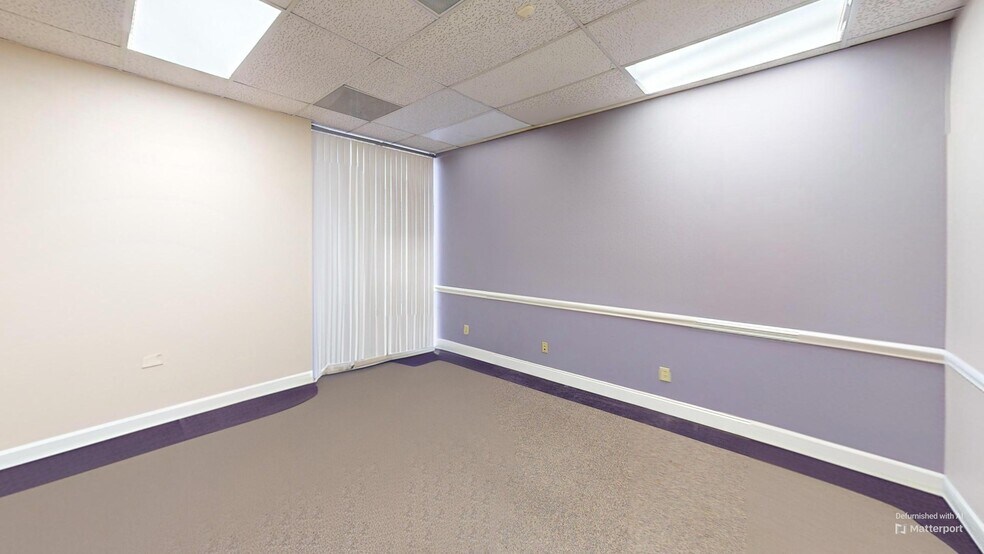 More Photos Of 4949 Albemarle Rd, Charlotte Office For Lease