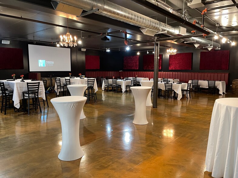 More Photos Of 4165 W Broadway Ave, Robbinsdale Restaurant For Sale