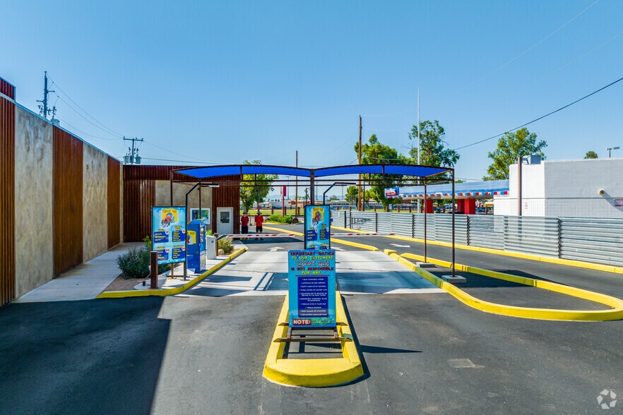 More Photos Of 3510 W Cactus Rd, Phoenix Carwash For Sale