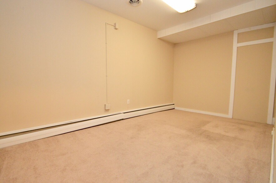 More Photos Of 126-128 E Broad St, Bethlehem Office Residential For Sale