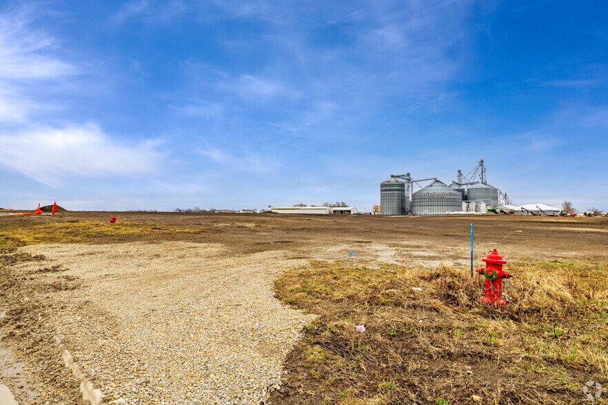 Primary Photo Of 1307 N 4th Ave, Winterset Land For Sale