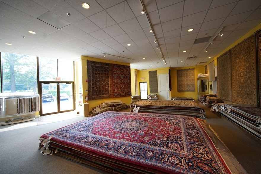 More Photos Of 3330 Skokie Valley Rd, Highland Park Medical For Lease