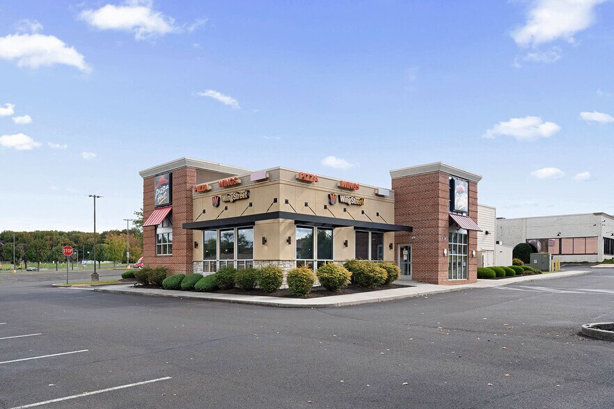 More Photos Of 471 S Oxford Valley Rd, Fairless Hills Unknown For Lease