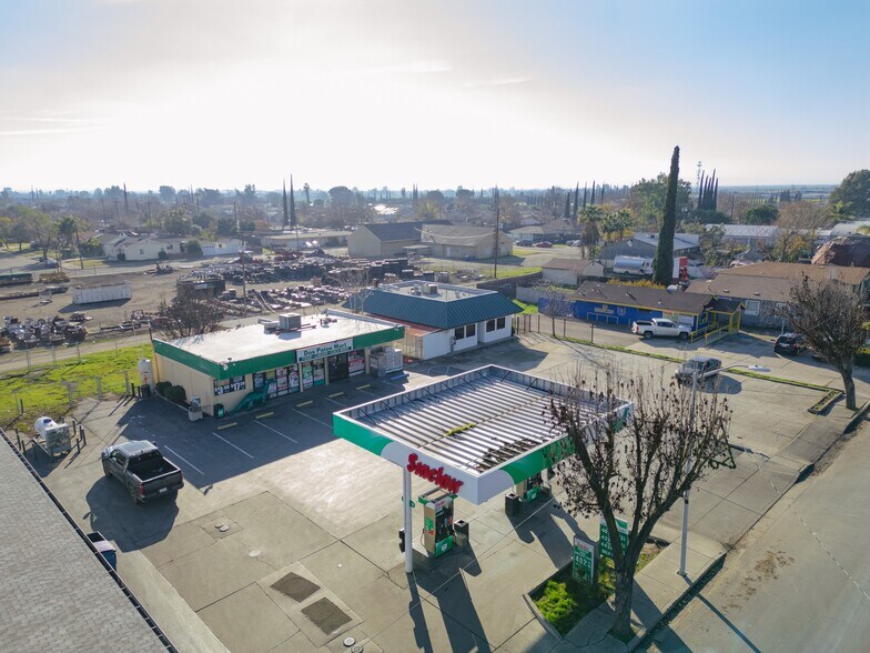 More Photos Of 2317 Blossom St, Dos Palos Restaurant For Sale