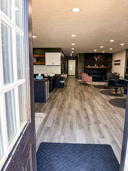 More Photos Of 138 3rd St, Underwood Freestanding For Sale