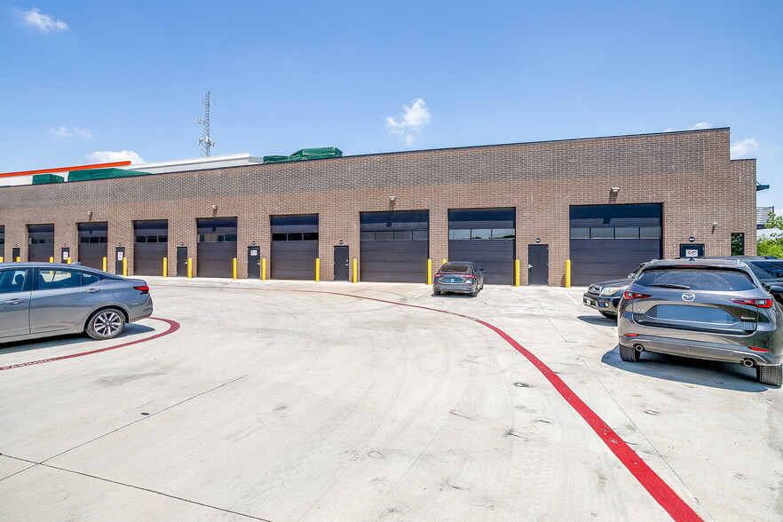 More Photos Of 4451 Dale Earnhardt Way, Northlake Office For Lease