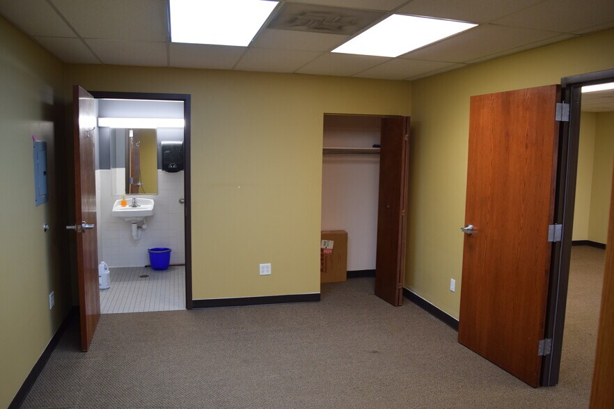 More Photos Of 11154 Huron St, Northglenn Medical For Sale