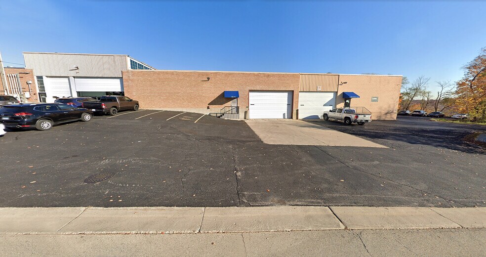 Primary Photo Of 801-805 N State St, Elgin Warehouse For Lease