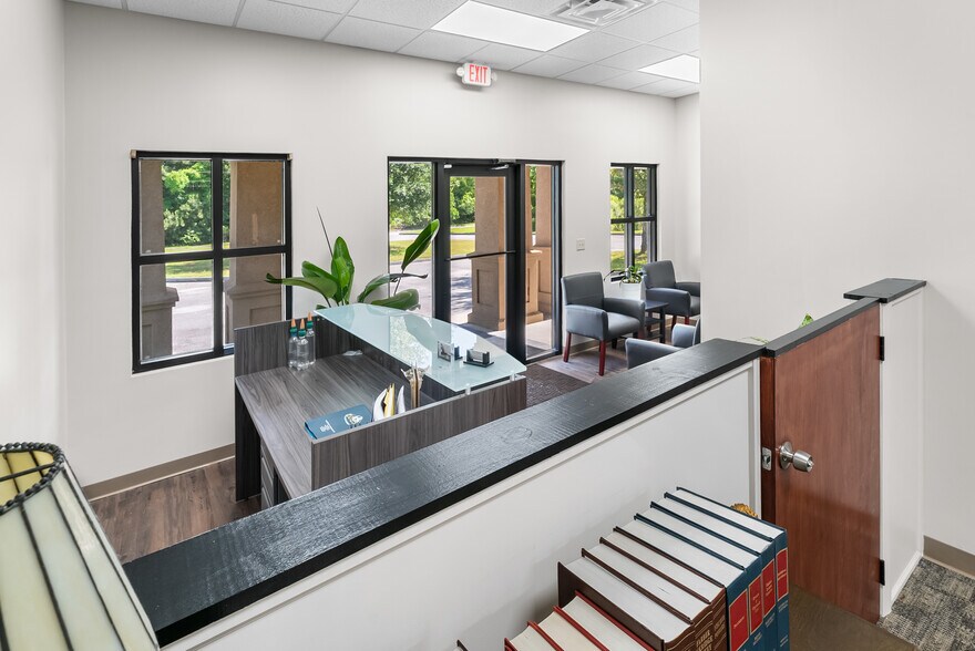 More Photos Of 119 Southern Blvd, Savannah Office For Sale