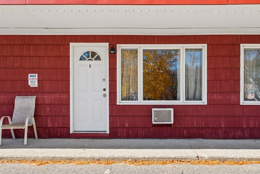 More Photos Of 1132 S Main St, Bryant Pond Hotel For Sale