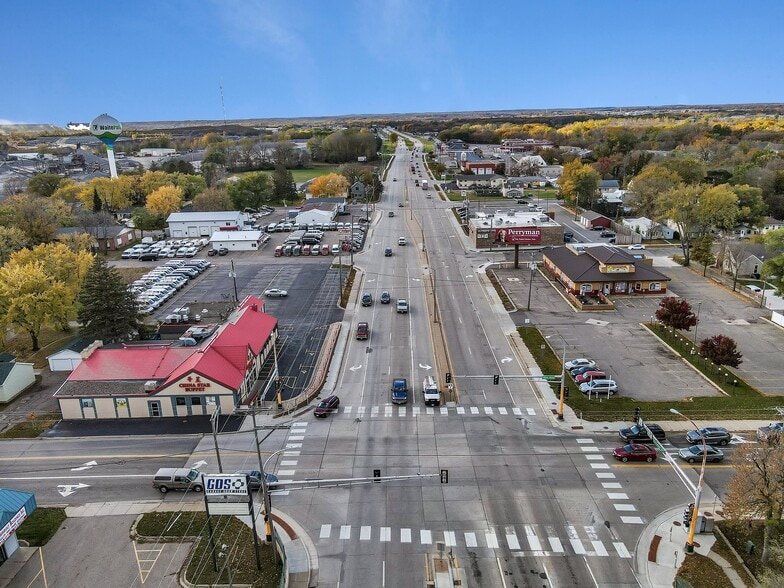 More Photos Of 1004 Division St, Waite Park Restaurant For Sale