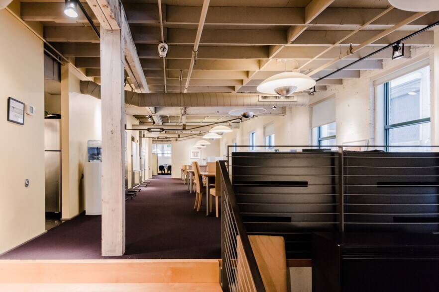 More Photos Of 217 N Charles St, Baltimore Office For Lease