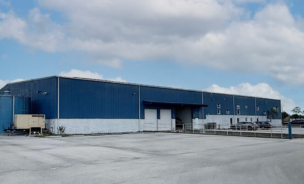 More Photos Of 7756 130th St, Sebastian Manufacturing For Sale