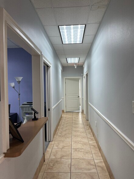 More Photos Of 1383 Providence Rd, Brandon Medical For Sale