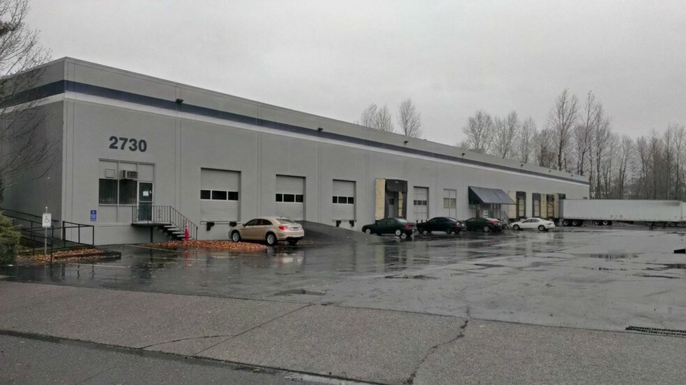 More Photos Of 2730 NE Riverside Way, Portland Warehouse For Lease
