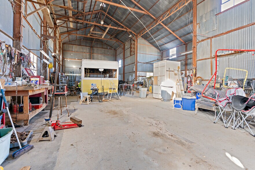 More Photos Of 200 S Wall St, Itasca Warehouse For Sale