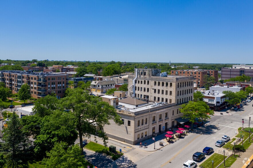 More Photos Of 105 S York St, Elmhurst Office For Lease