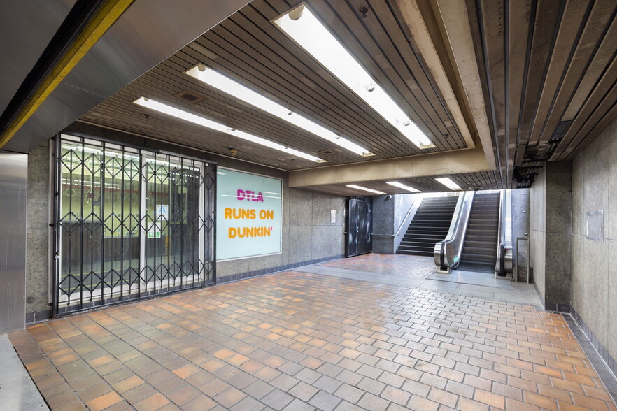 More Photos Of 655 S Hope St, Los Angeles Apartments For Lease