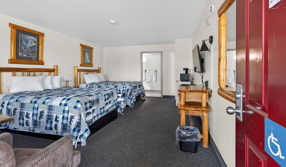More Photos Of 102 E Greenwood St, Enterprise Hotel For Sale