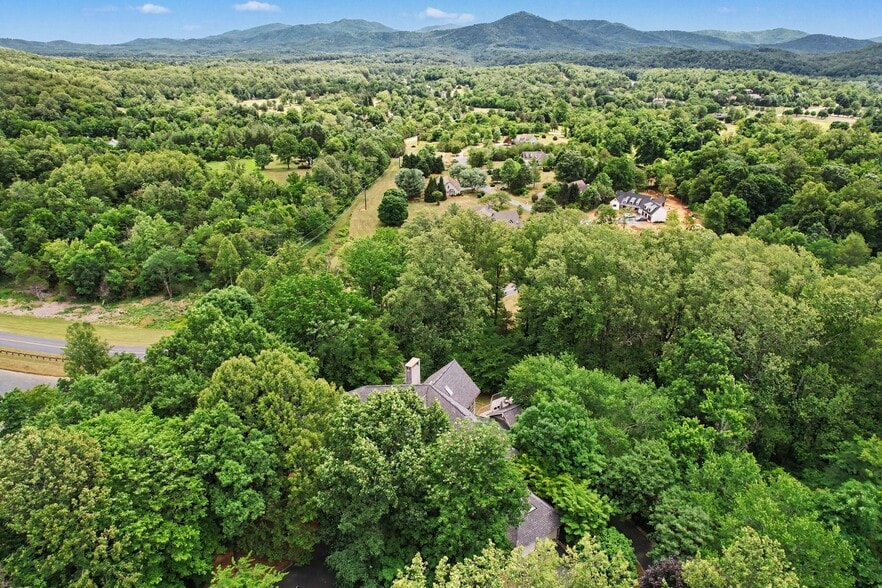 More Photos Of 390 Saddleback Knl, Nellysford Specialty For Sale