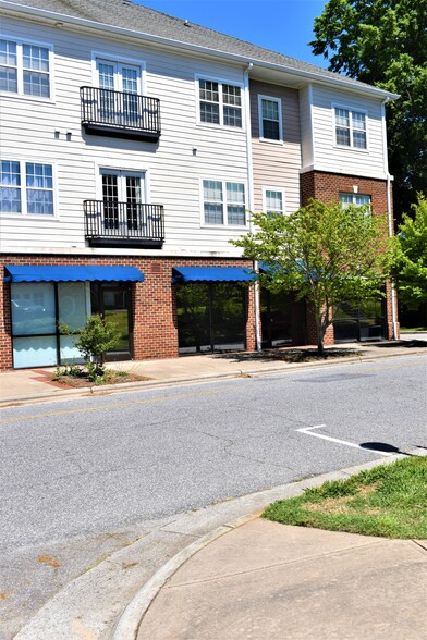 Primary Photo Of 1410 4th Street Dr NW, Hickory Office For Lease