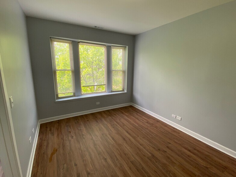 More Photos Of 4359 W West End Ave, Chicago Multifamily For Sale