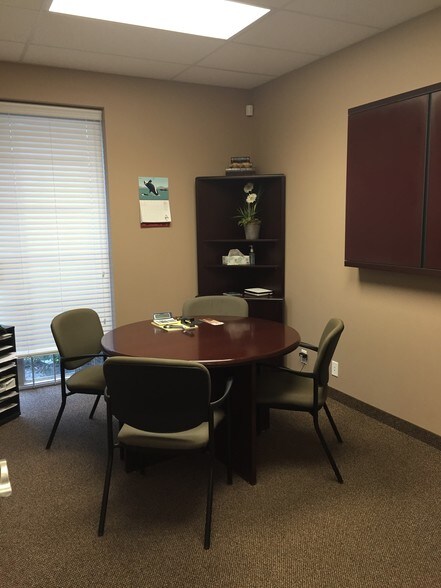 More Photos Of 32 Westwinds Cres NE, Calgary Flex For Sale