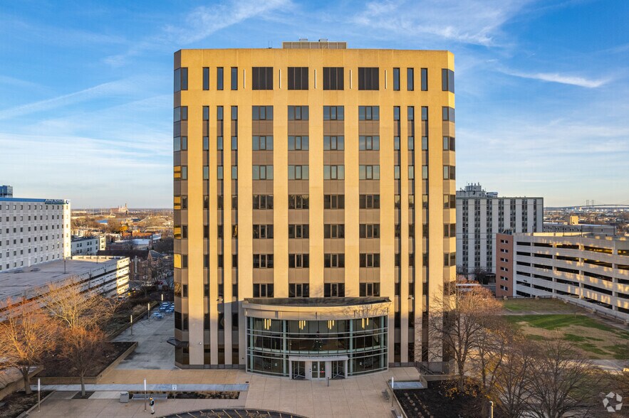 More Photos Of 600 N King St, Wilmington Office For Lease