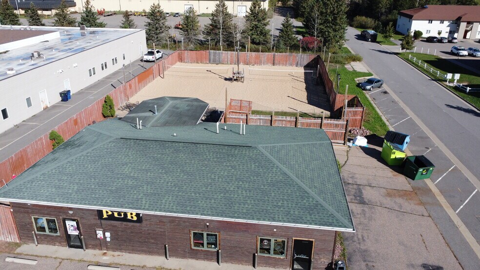 More Photos Of 1110 W Campus Ave, Wausau General Retail For Sale