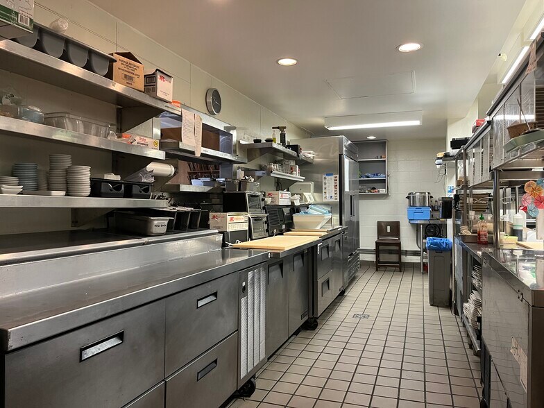 More Photos Of 858 S Coast Hwy, Laguna Beach Restaurant For Lease