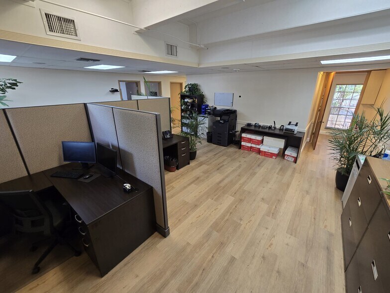 More Photos Of 7777 N University Dr, Tamarac Medical For Sale