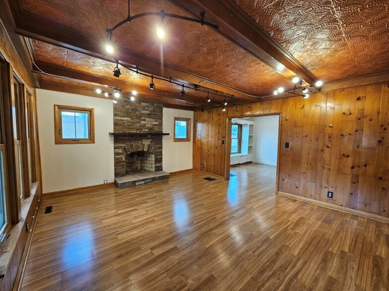 More Photos Of 3653 Murdoch Ave, Parkersburg General Retail For Sale