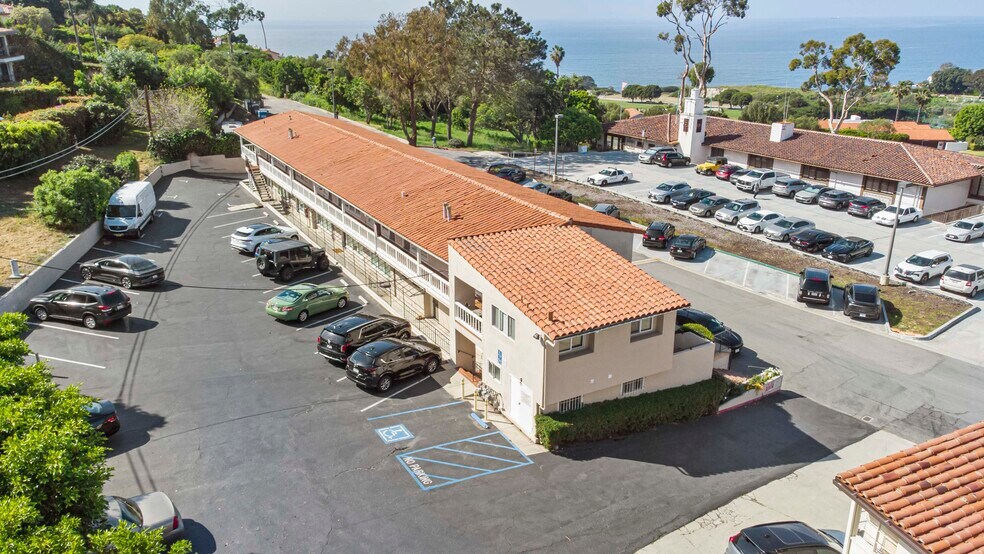 More Photos Of 316-348 Tejon Pl, Palos Verdes Estates Storefront Retail Office For Sale