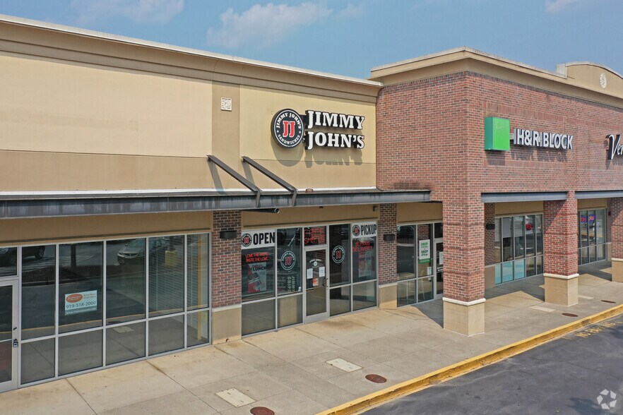 More Photos Of 360-430 E Hanes Mill Rd, Winston-Salem Unknown For Lease