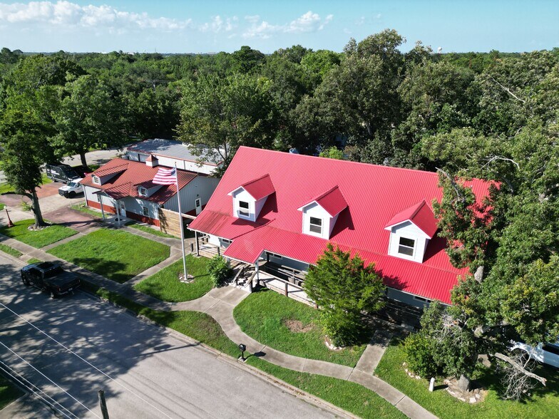 Primary Photo Of 520 Dallas St, League City Flex For Sale