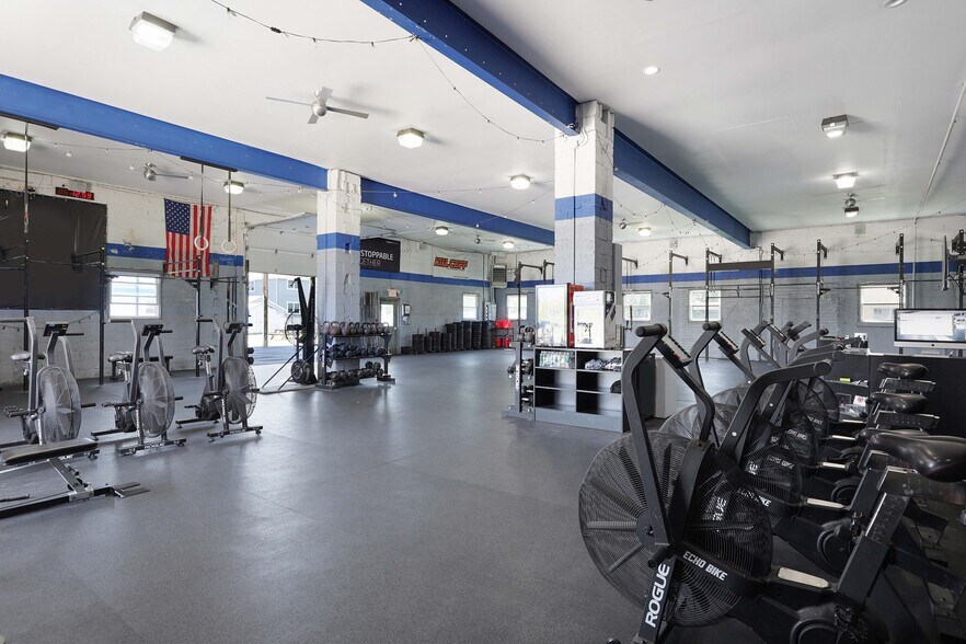 More Photos Of 64 Steiner Ave, Neptune City Warehouse For Lease