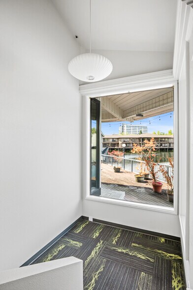 More Photos Of 23 Lake Bellevue Dr, Bellevue Storefront Retail Office For Sale