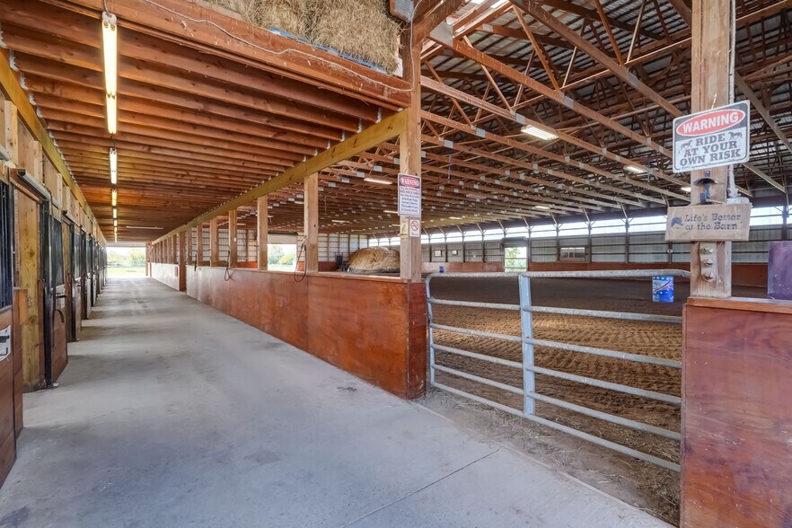 More Photos Of 1262 Fitzpatrick Rd, Auburn Specialty For Sale