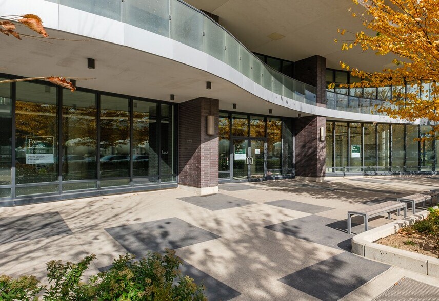 More Photos Of 6 Gibbs Rd, Toronto Apartments For Lease