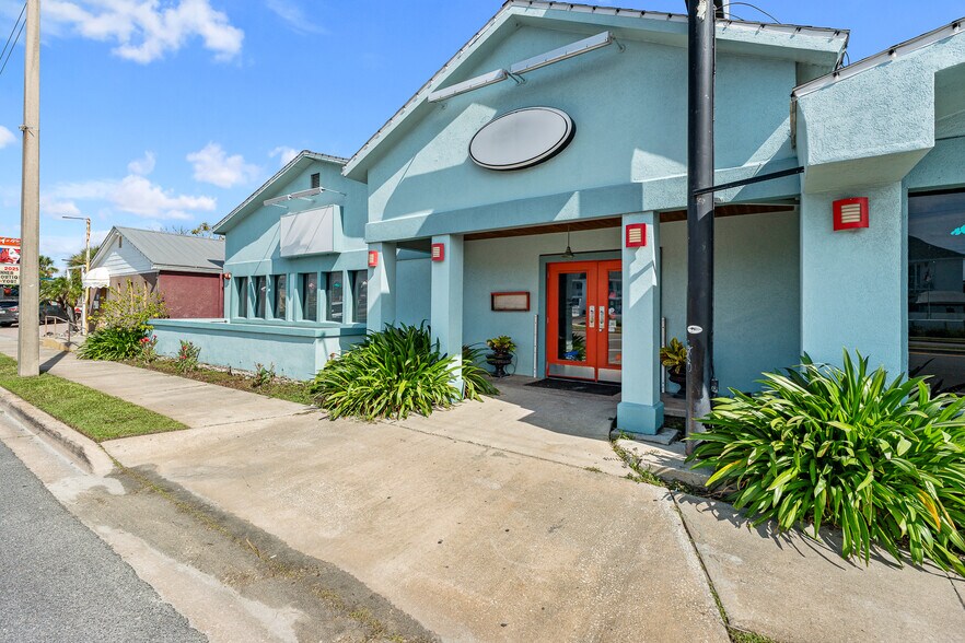 More Photos Of 108 Anastasia Blvd, Saint Augustine Restaurant For Sale