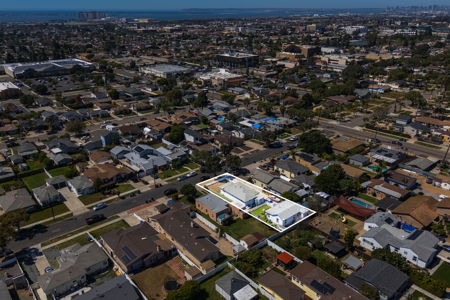 Primary Photo Of 721 Del Mar Ave, Chula Vista Multifamily For Sale