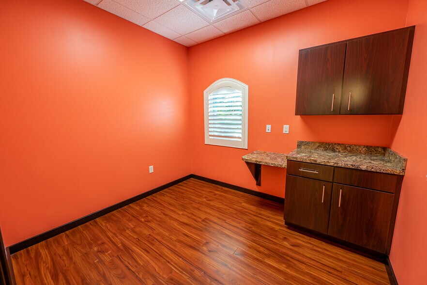 More Photos Of 8550 NE 138th Ln, The Villages Medical For Sale