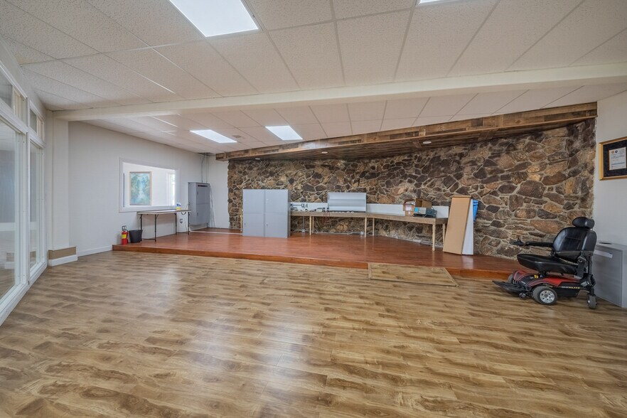 More Photos Of 2300 Pacific Ave, Long Beach Medical For Sale